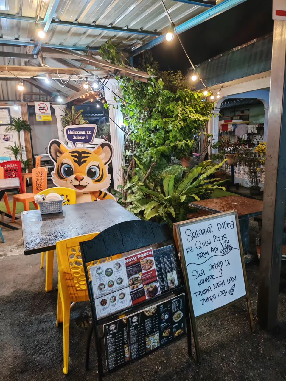 Suasana Restoran