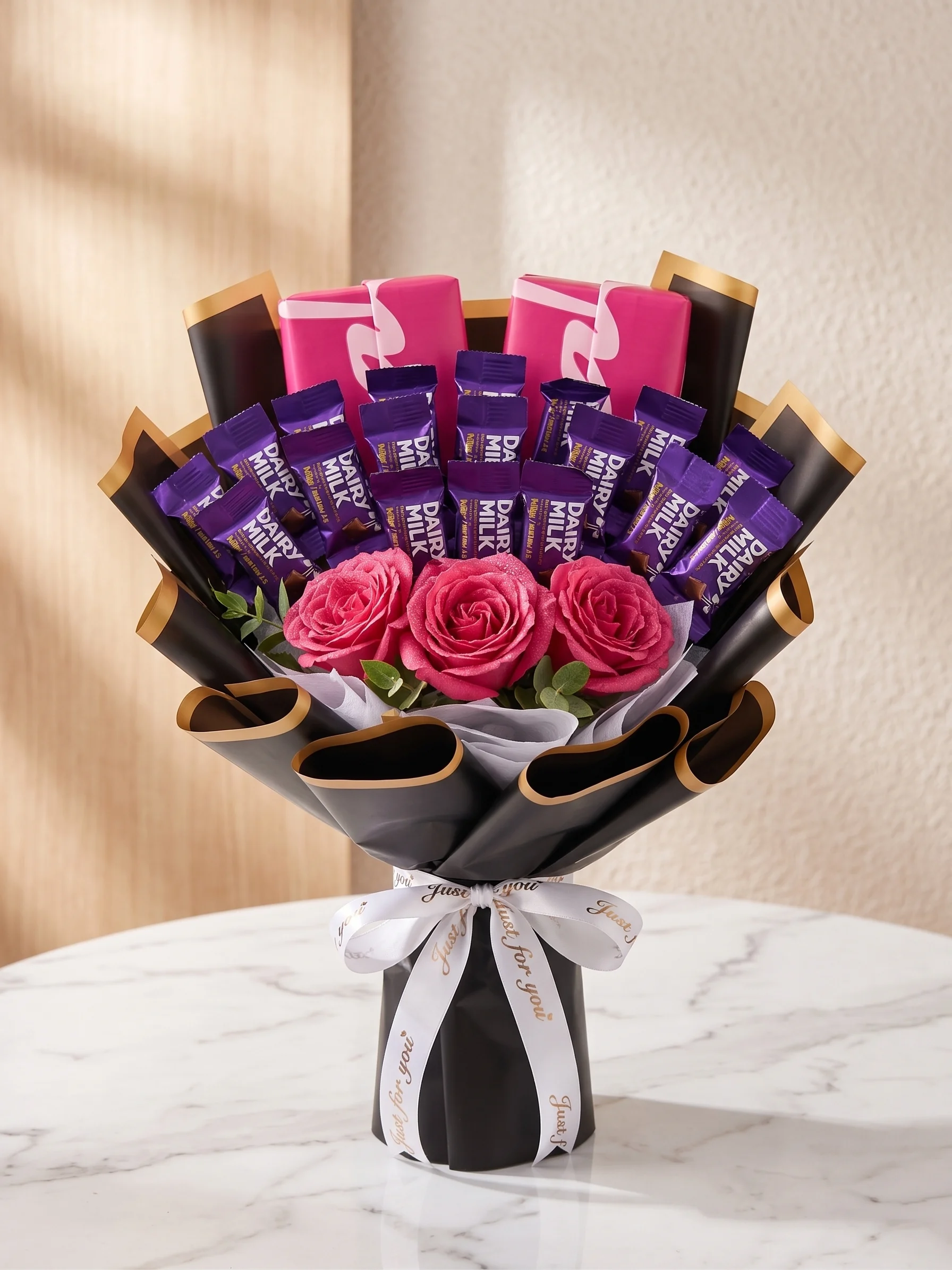 Classic Sweetheart Posy