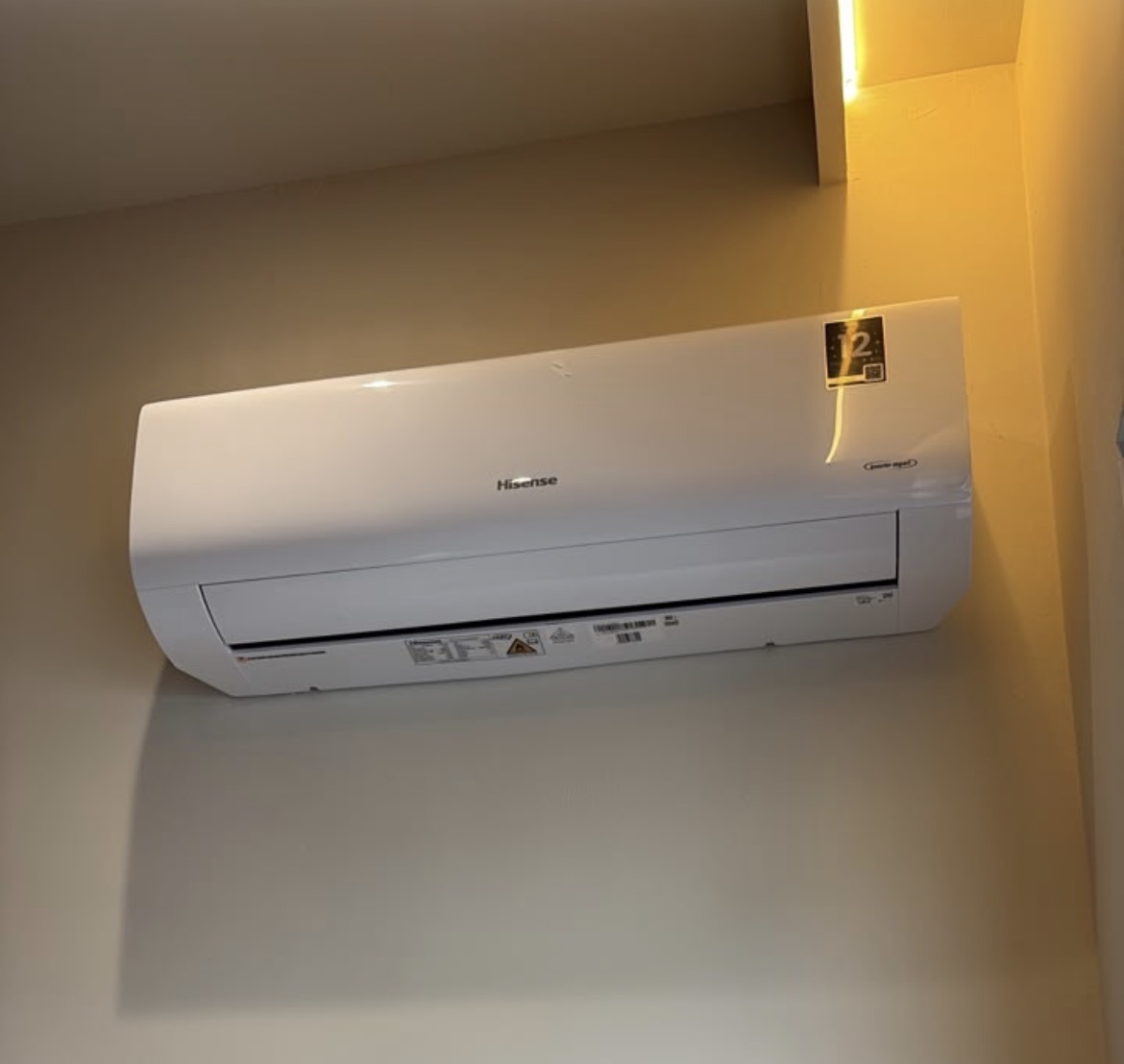 [Hisense Inverter selesai dipasang kemas Mount Austin]