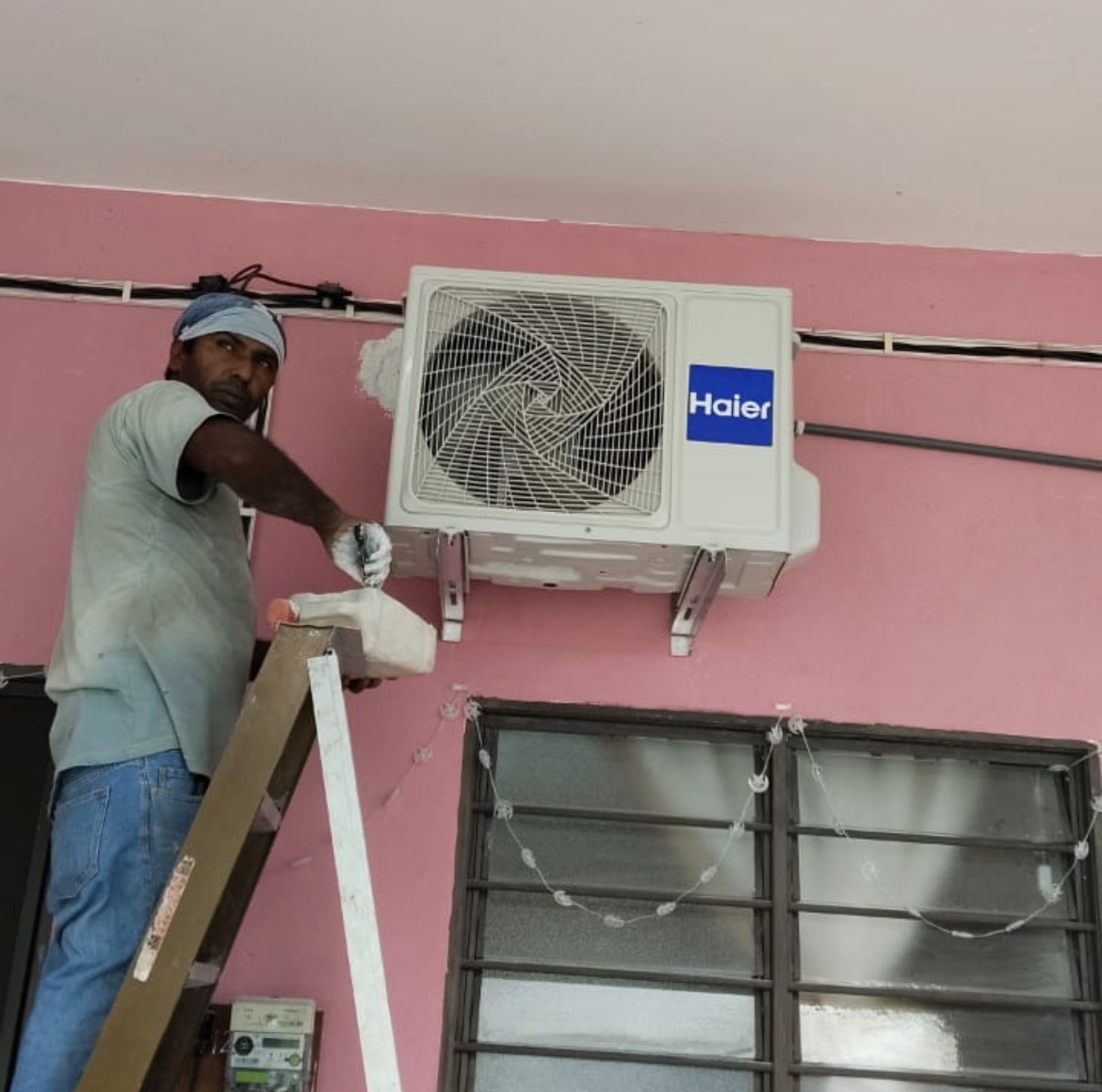 [Unit Luar Haier Inverter Pasir Gudang]