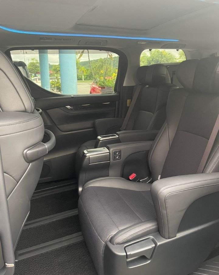 Alphard exterior