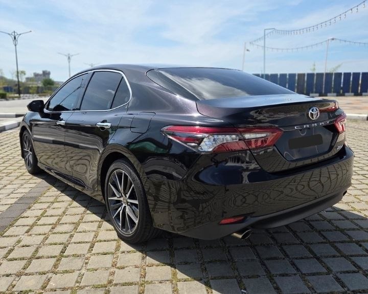 Camry front