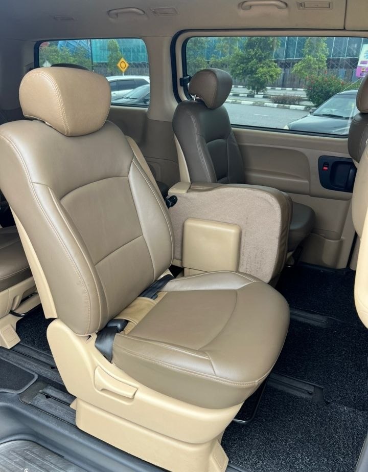 Starex interior