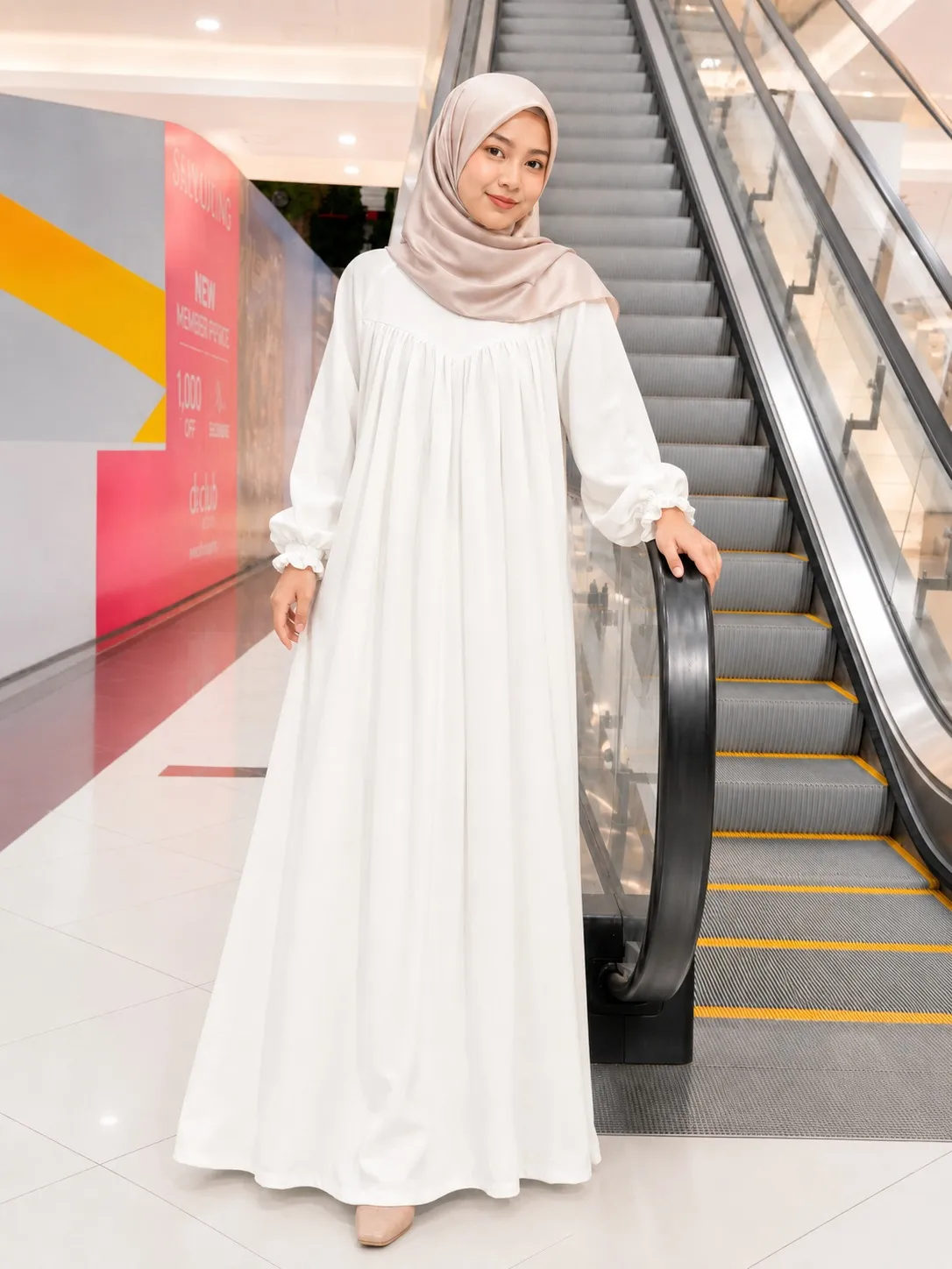 Jubah Freda — Abaya Putih Loose Fit, labuh dan selesa