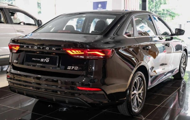 Proton S70 MC2 — pandangan 5