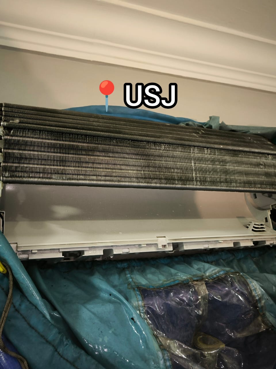 Chemical wash aircond wall type bersih