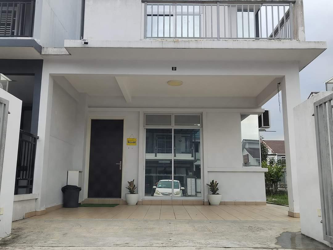 Bahagian Hadapan Rumah