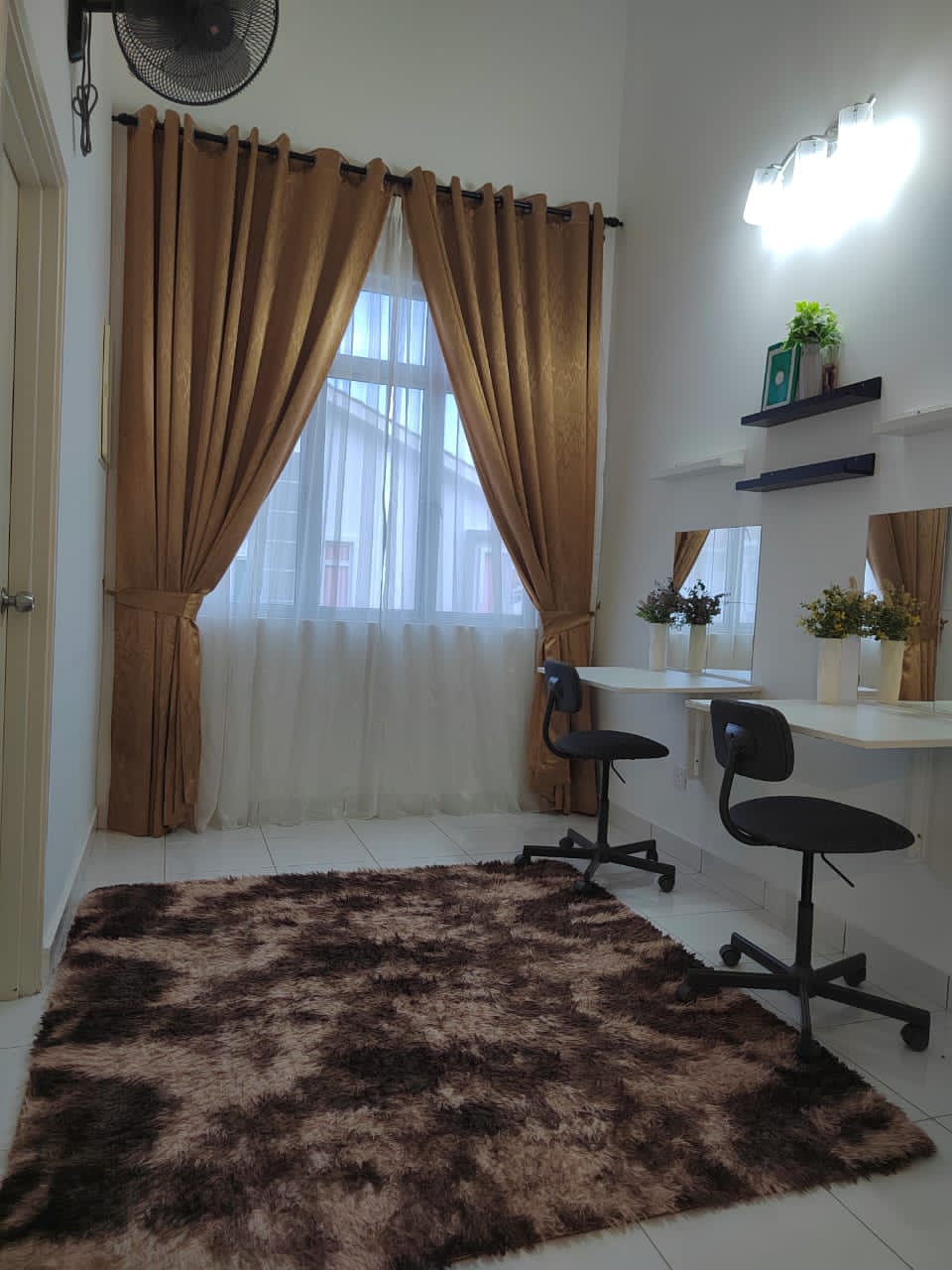 Ruang Kerja Selesa