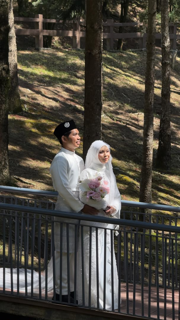 Muhammad Akmal Izzuddin & Rozlin Izzaty
