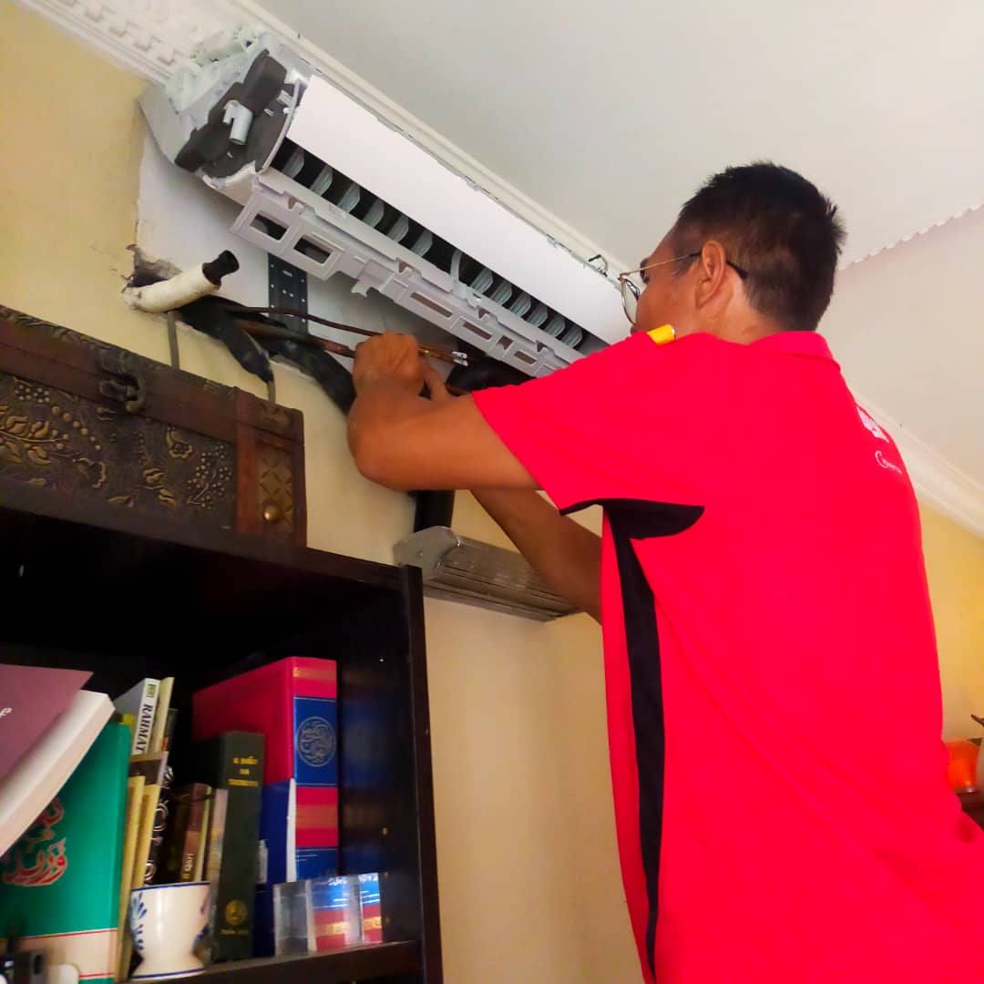 Gambar Servis Aircond RG Pro