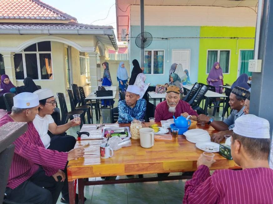 Warga Emas 1