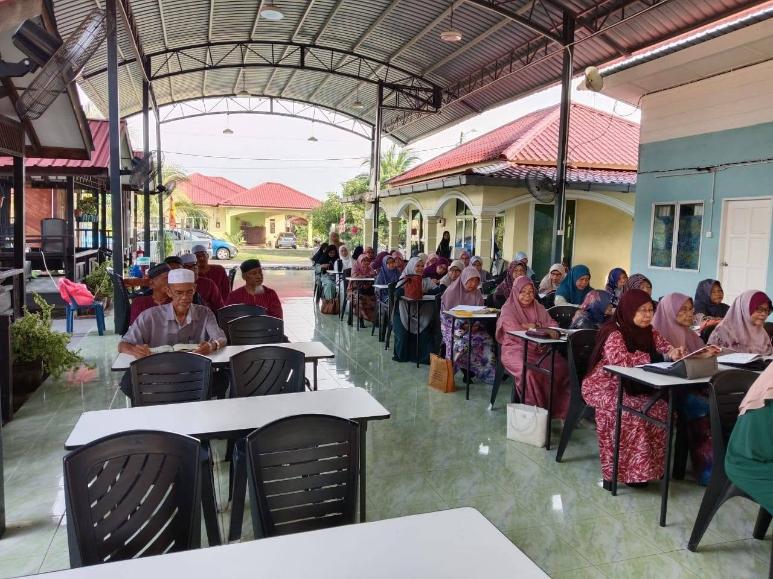 Warga Emas 5
