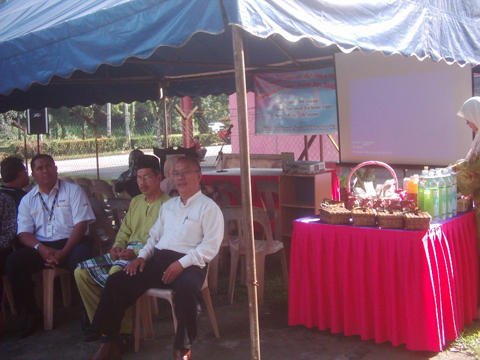 Aktiviti bersama masyarakat Bandar Tenggara pada 2010