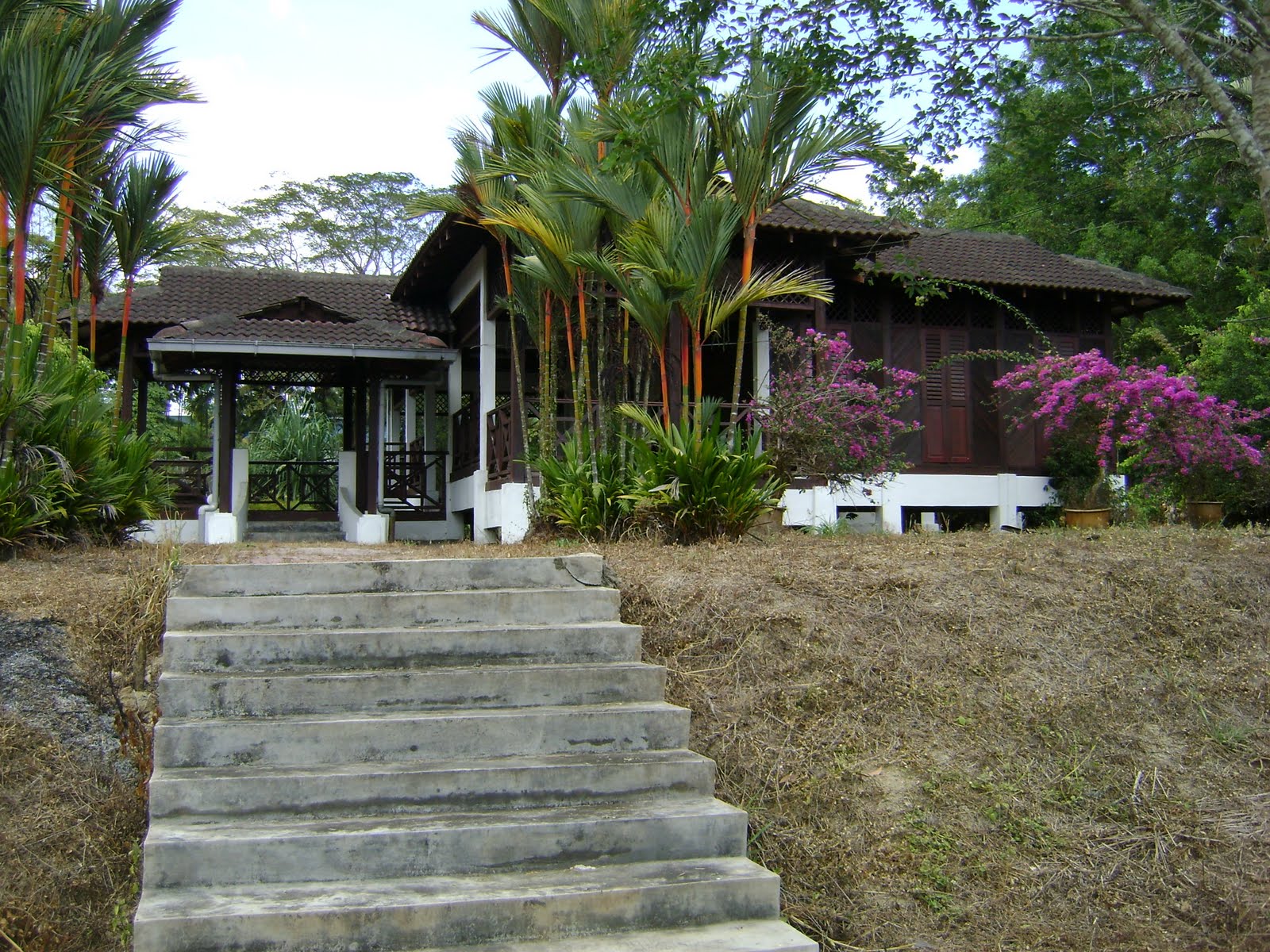 Bangunan galeri koperasi